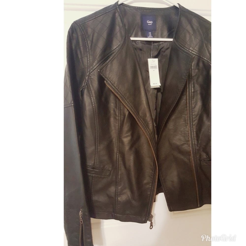 Apparel - Picture 3 of 3